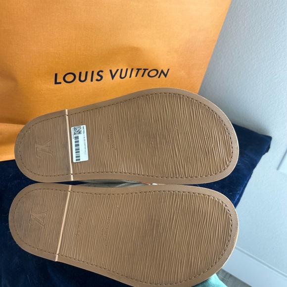 LV Bliss Comfort Mule Women’s Louis Vuitton Ecru White Size 6.5 - Picture 4 of 4